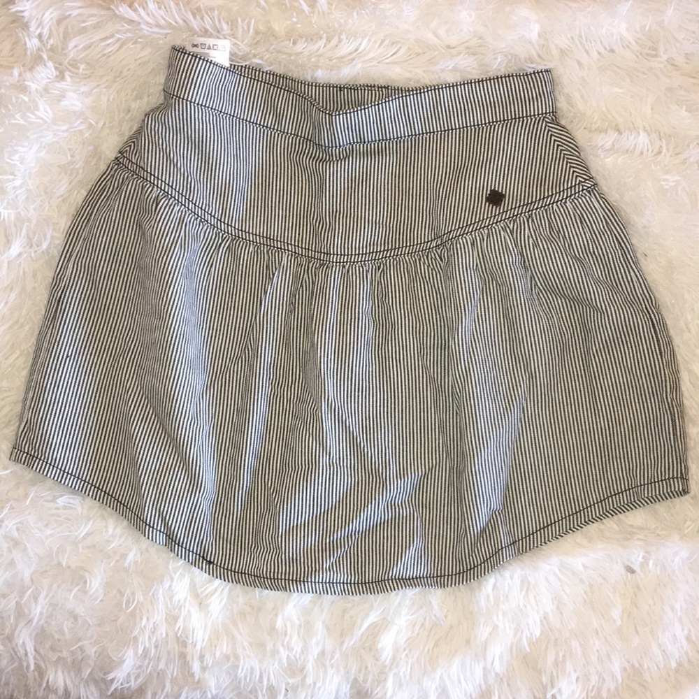 Stripped Roxy skirt - Picture 2 of 6
